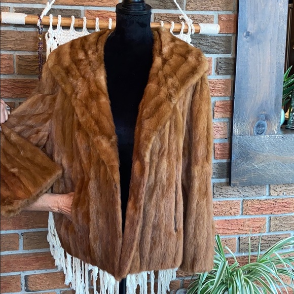 🧥FUR JACKET - Picture 3 of 4
